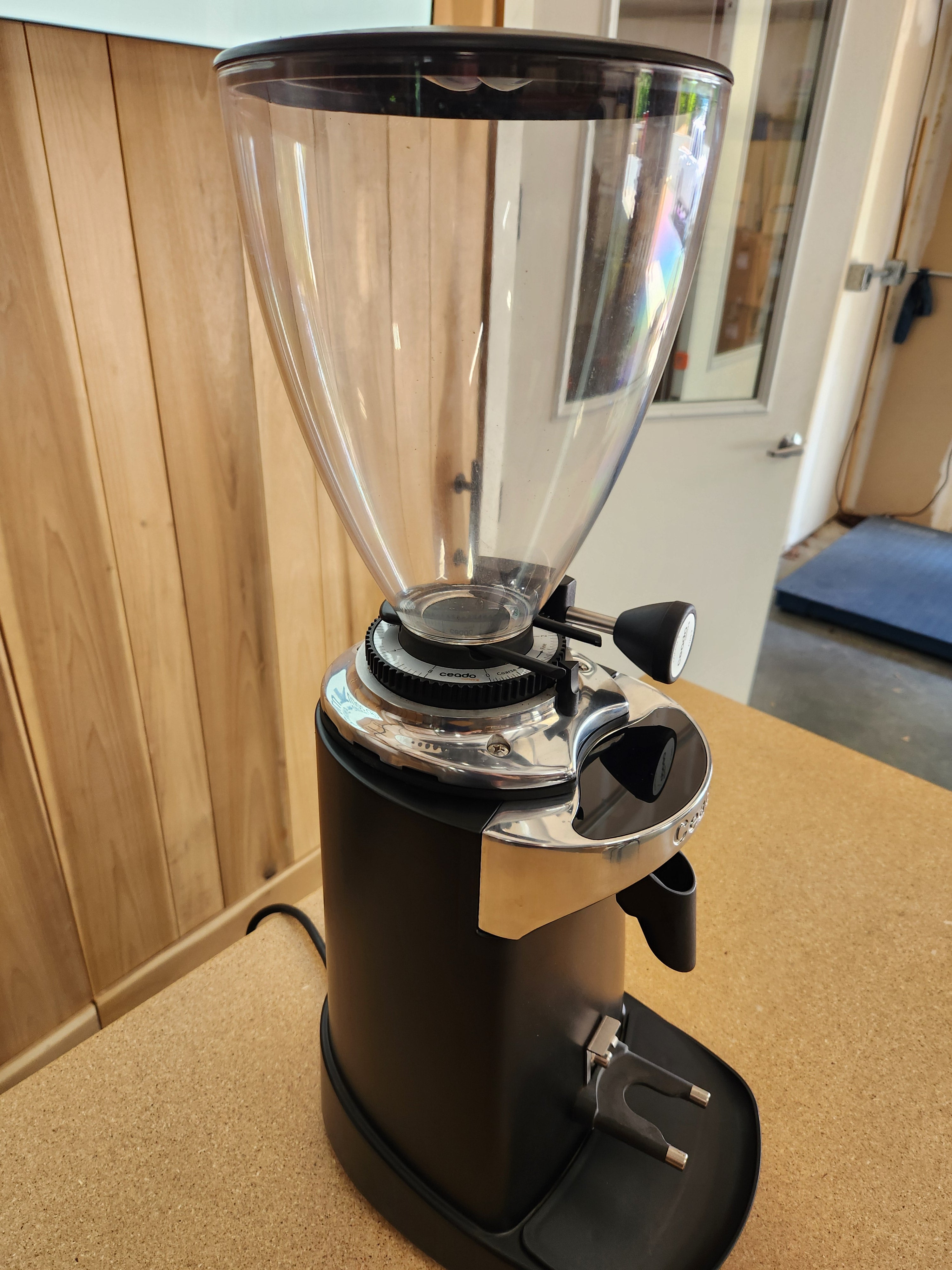 Ceado E37T Espresso Grinder in black DEMO AHG475012